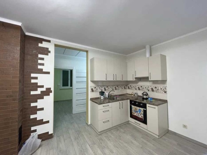 (13) Продам новий компактний будинок поблизу Чорноморська, - фото 1