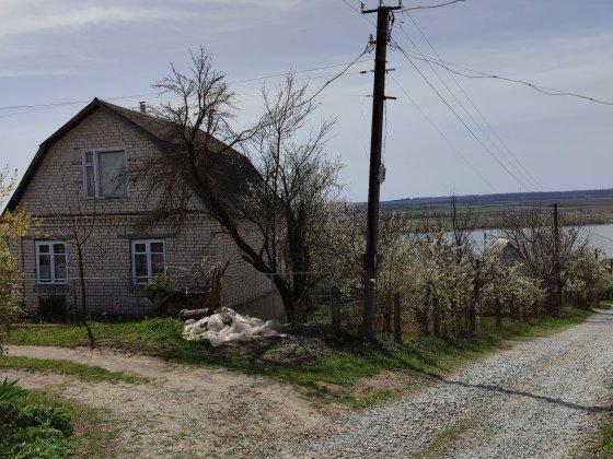 Продається дачний будинок,с.Устя Каменец-Подольский