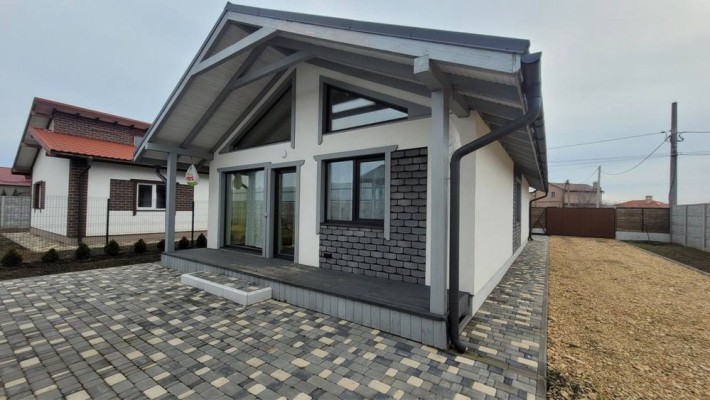 Продам дом у моря Черноморск - фото 1