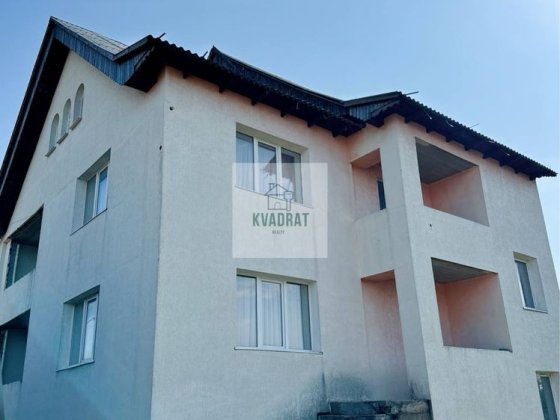 Продам добротний будинок.будували для себе. Каменец-Подольский