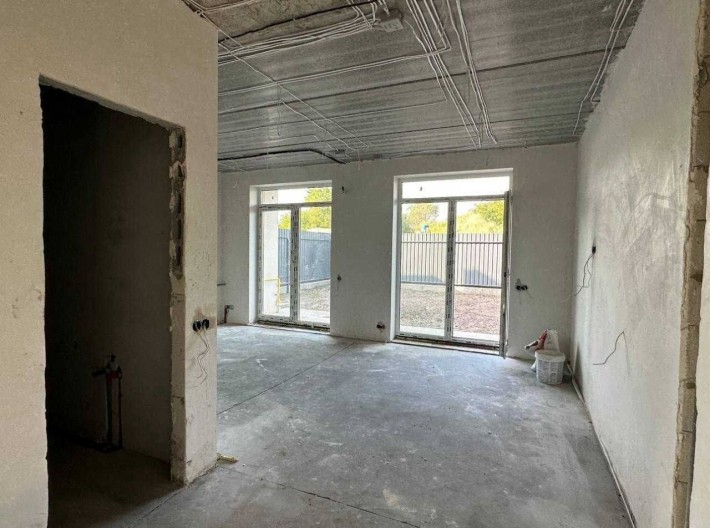 Продаж кутового таунхауса у Гостомелі - фото 1