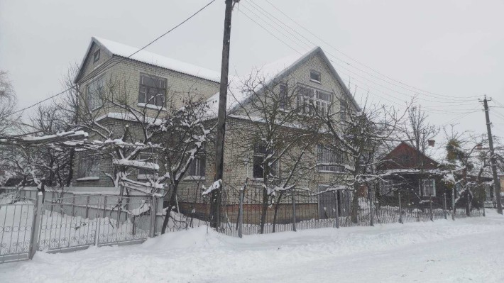 Продам будинок м. Ковель Школа №2 - фото 1