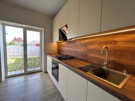 Таун з РЕМОНТОМ ТА газом Гостомель