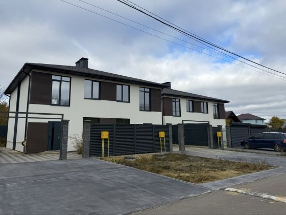 Поодажа дуплексов у самой красивой набережной Гостомеля Гостомель