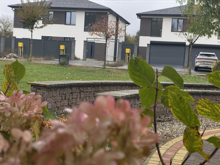 Дуплекс біля озера з індивідуальним газовим опаленням! - фото 1