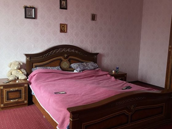 Будинок неподалік від міста Каменец-Подольский