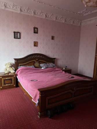 Будинок неподалік від міста - фото 1