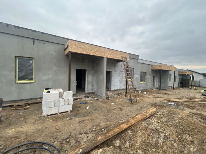 Кутовий таунхаус 61 м2, ділянка 2 сот! Газ! Практична концепція! - фото 1