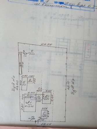 Продається дерев'яний будинок в р-ні КВРЗ,газ,вода,опалення газове,піч - фото 1