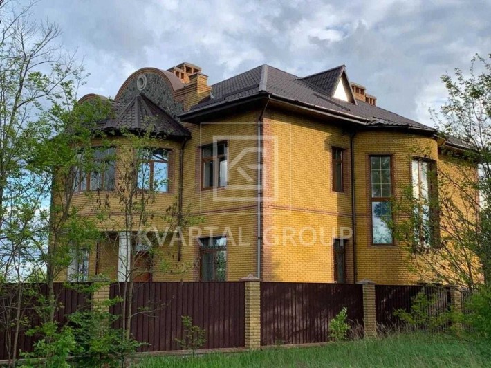 ТЕРМІНОВИЙ ПРОДАЖ будинок з великою ділянкою - фото 1