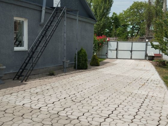 Продам полдома в Коростене. Коростень