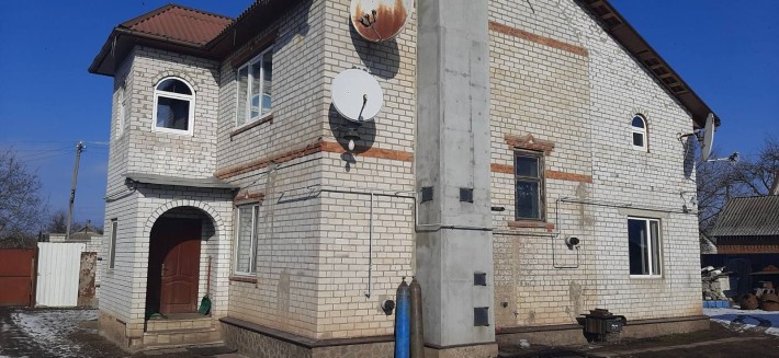 2х.этажный Дом с всеми хоз постройками для содержания животных и птиц - фото 1