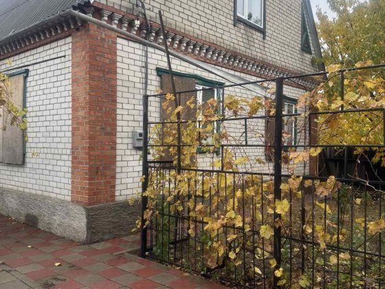 Продам жилой дом в Берестине ( Красноград) Хар.обл Берестин