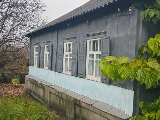 Продам в Люботине дом с большим участком Люботин