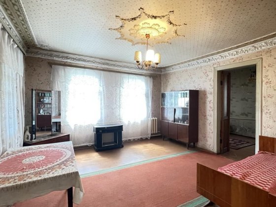 Продам дом в Люботине. Люботин