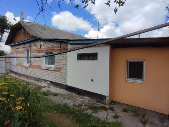 Продається частина будинку по вул. Винниченка.Фасад Малин