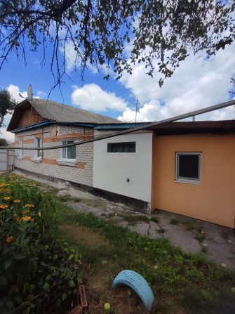 Продається частина будинку по вул. Винниченка.Фасад - фото 1