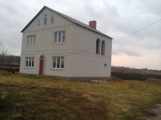 Продаю шикарный 2х этажный недостроенный дом г.Мерефа Мерефа