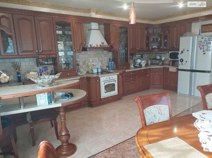 Продаж двухповерхового будинку - фото 1