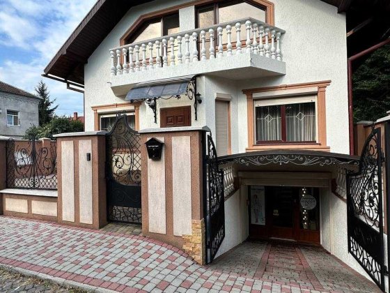 Продається будинок Мукачеве