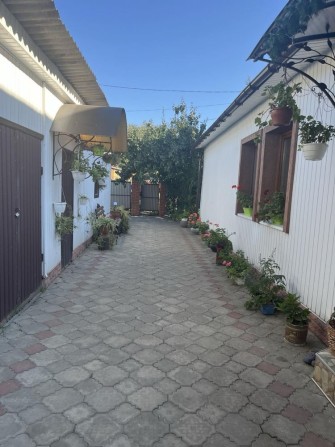 Будинок із земельною ділянкою - фото 1