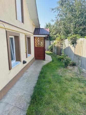 Продам пол дома с отдельным входом на вороновке. - фото 1