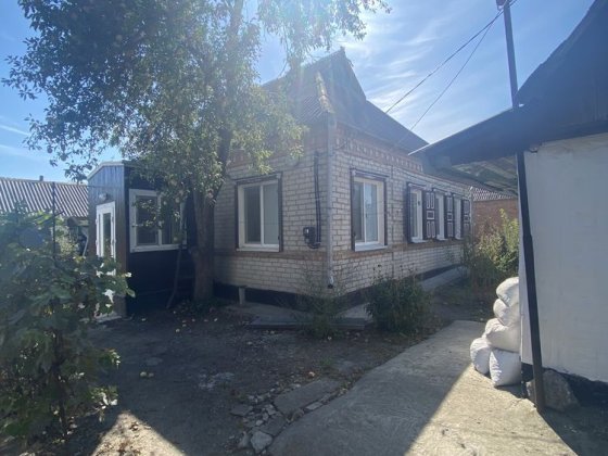 В продаже дом из белого кирпича, Решкут, Новомосковск
