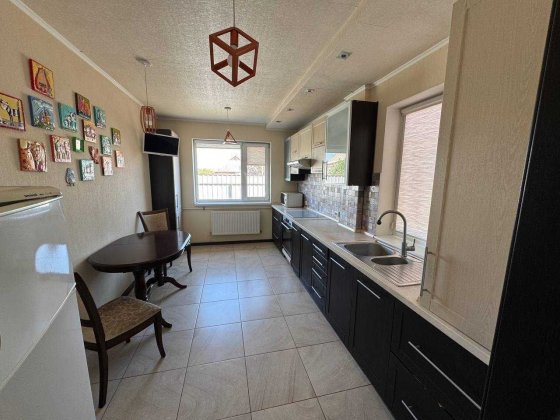 Продам дом 100 кв м с ремонтом, 2 спальни, гос программы, еВидновлення Самар