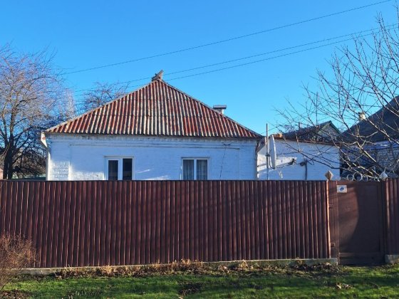 Продам  будинок  під виплату. Власник