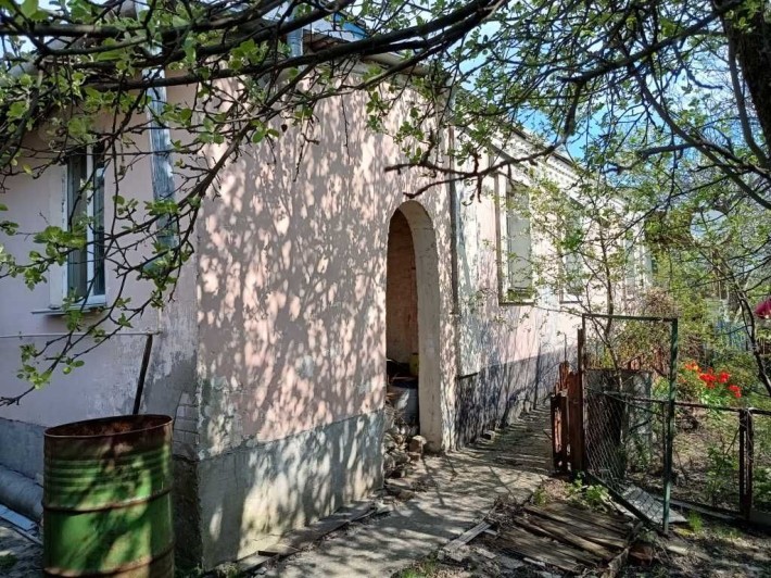 Будинок на Парниковій. Торг! - фото 1