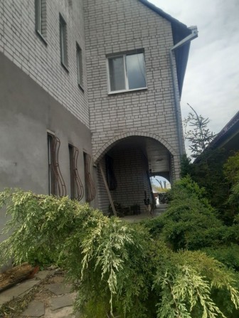 Продам будинок в центрі міста - фото 1