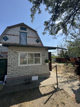 Продам затишну дачу в місті.Можливо цілодобове проживання. - фото 1