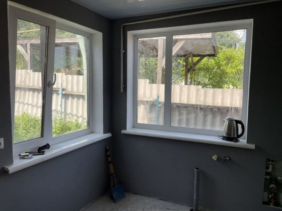 Продам половину будинку.Окремий двір.