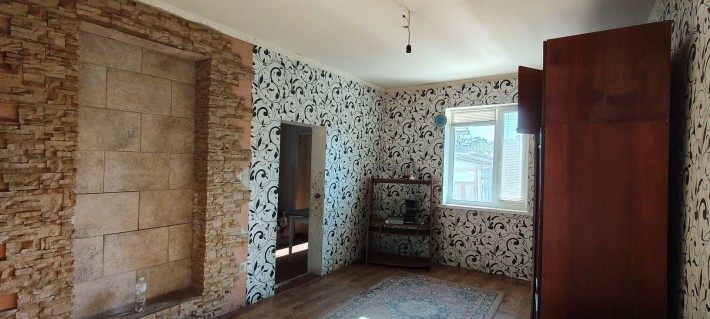 Продаж 1/3 будинку в центрі Прилук - фото 1