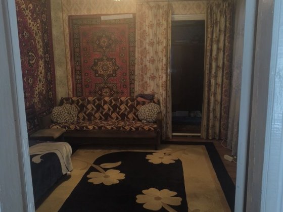 Продається пів будинку центр Прилуки