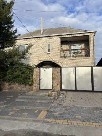 Продам дом , район СШ 12 - фото 1