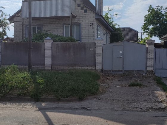 Продам двоповерховий будинок  м. Прилуки Прилуки