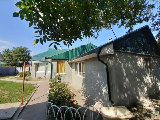 Продам дом р-н Решкут