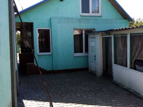 Продам великий красивий 5-кімнатний будинок + ділянка, торг