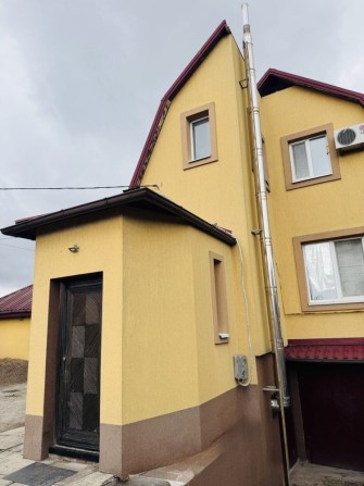 Будинок у центрі міста - фото 1