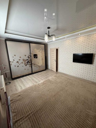 Продам хороший дом Самар Новомосковск Кулебовка 5 комнат 10 соток - фото 1