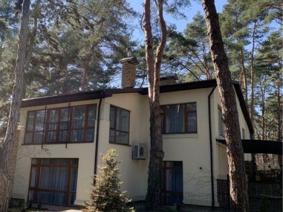 Дом в сосновом лесу Самар