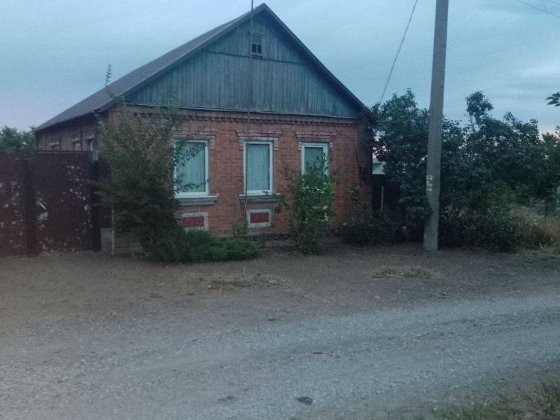 Затишний будинок у тихому районі