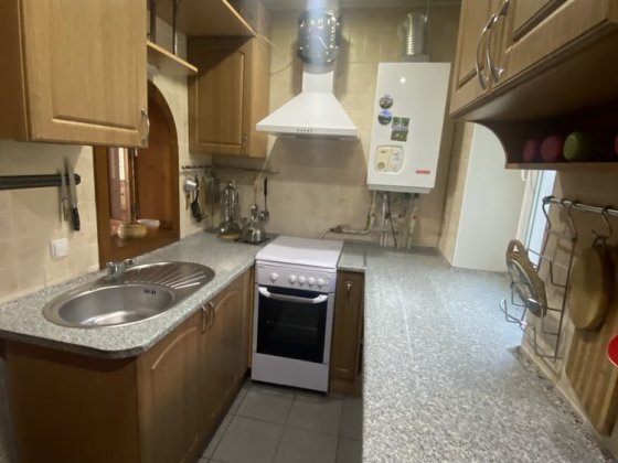 Продам добротный, утепленный  дом в районе 2-го Интерната! С ремонтом!