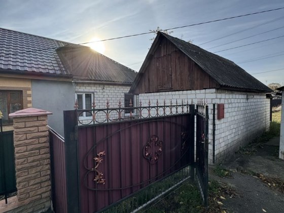 Продам півбудинка в с. Плоске, Черкаської області Сміла