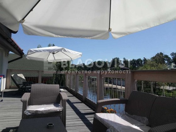 Українка будинок 200м2 з терасою з виходом на воду Стугна Дніпро Новая Украинка