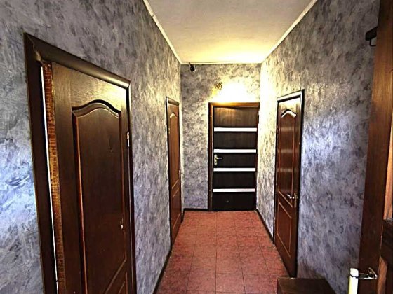 Продається 3-кімнатна частина будинку в центральній частині міста Умань