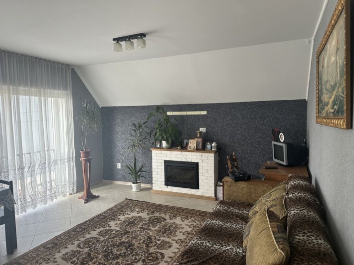 Житловий будинок, комерційна нерухомість - фото 1