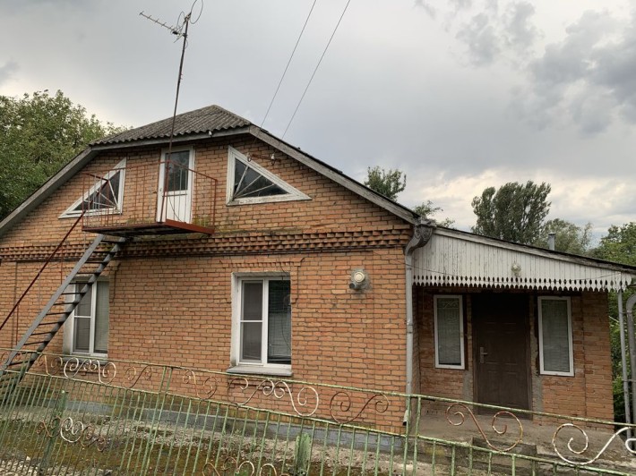 ТЕРМІНОВИЙ продаж добротного цегляного будинку - фото 1