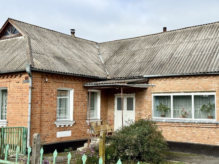 Продаж будинку із земельною ділянкою 90 сот! - фото 1